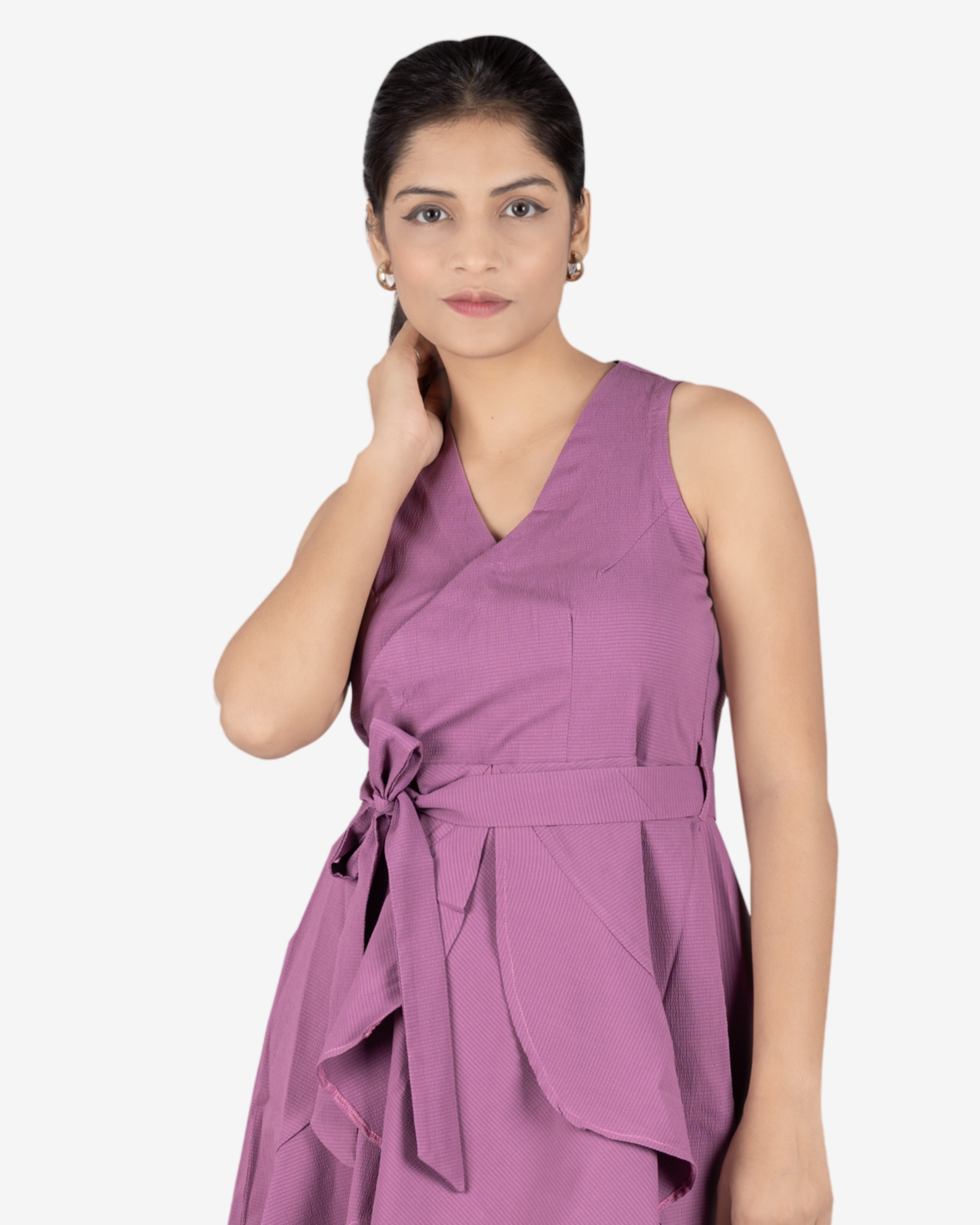 Elegant Sleeveless Lavender Layered Dress Knee Length Asymmetrical Hemline with V-Neck and Waist Tie Stylish and Versatile for Any Occasion Perfect for Winter Casual or Party